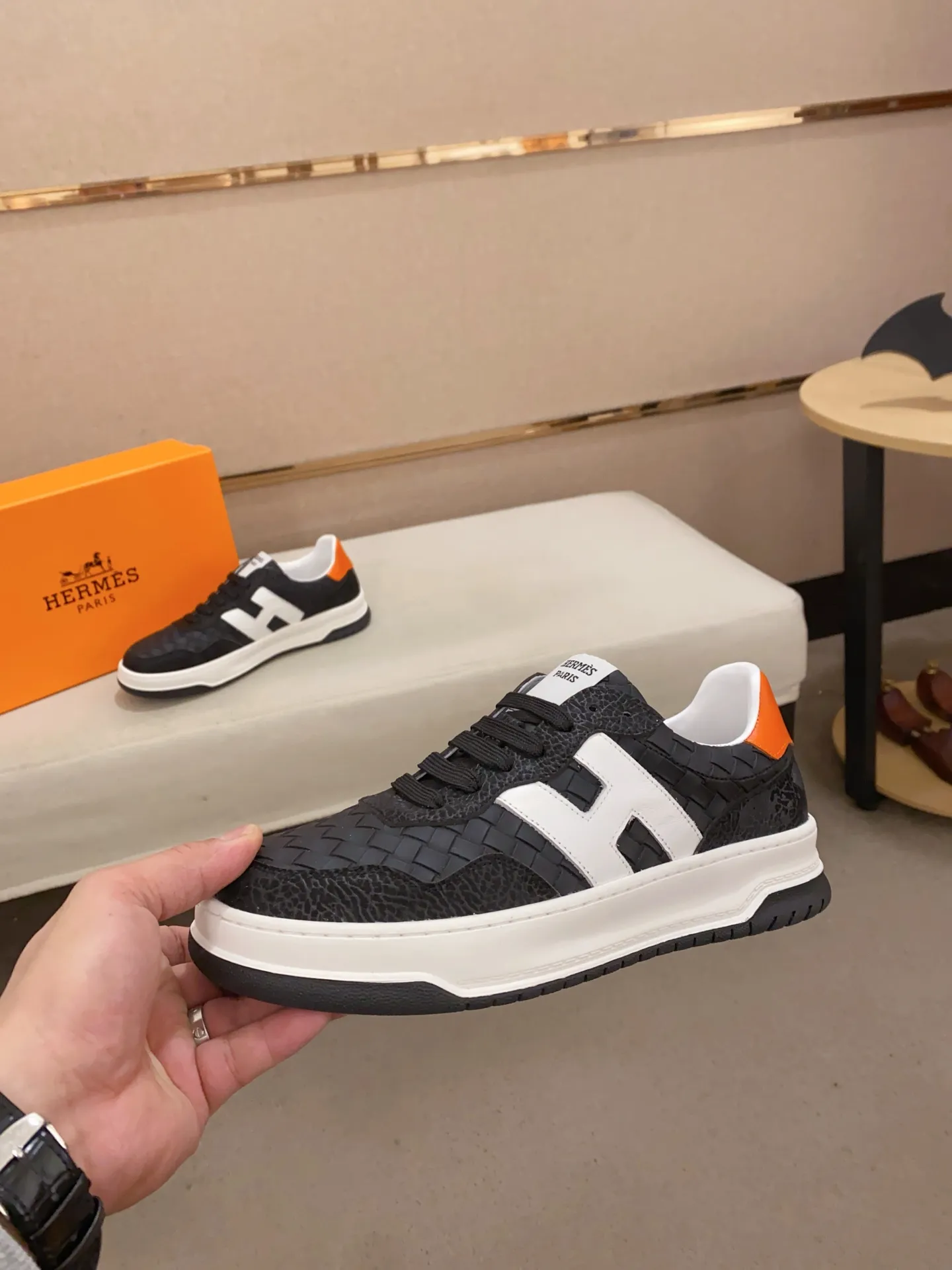 Men's clothing and shoes💰: 400💰《HERMES》【Original order·Version】Hermès; top 🔝purchasing agent🔍🔍men's latest 🇺🇸 counter sales simultaneously, imported from Italy original ▲▲cowhide ▲▲ (highlighting the high End, Nobility, Grade) Exquisite workmanship (Imported water-dyed sheepskin lining from Italy) Sole: Original sole provided by the original factory, ⚠️Exclusive double-layer activity, TPR, molded outsole; super comfortable Code number: 38-44